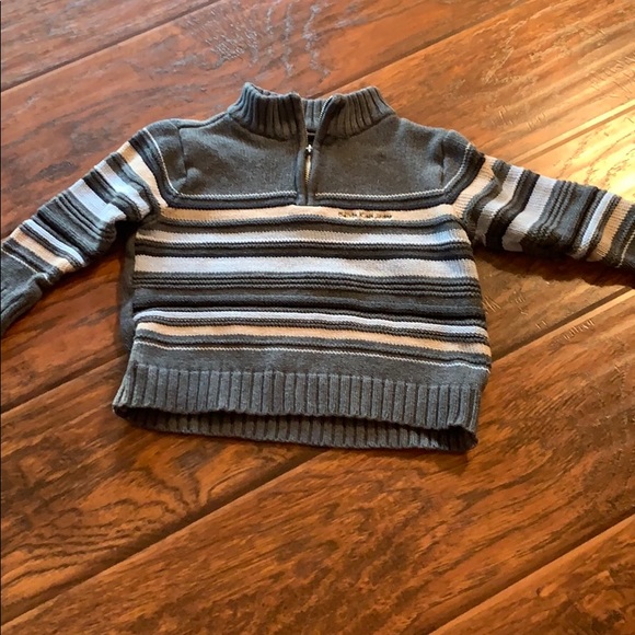 2T Calvin Klein Jeans sweater w zipper pullover.